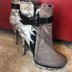 Sexy Snake Skin Heel Boots